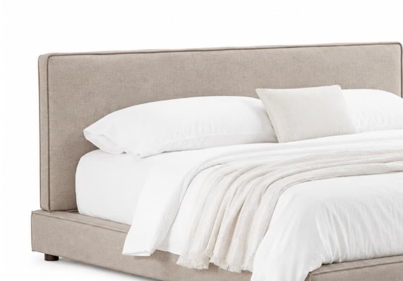 Cama Kumo con cabecera en bejuco y estructura de madera, Casa Poiré colección 2026